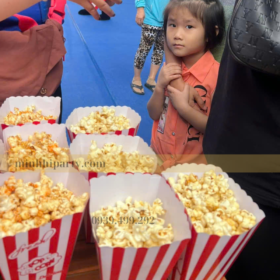 Bắp rang bơ và dịch vụ cho thuê nghệ nhân,thuê máy làm bắp rang bơ sự kiện chiếm diện tích nhỏ giúp thuận tiện cho việc bố trí gian hàng cho sự kiện