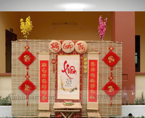 liễn câu đối phụ kiện trang trí tết