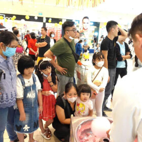Dịch vụ làm kẹo bông gòn sự kiện tại tphcm hạng mục đang được đánh giá cao