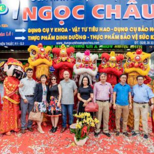 mua lan khai truong tron goi Ngoc Chau 1