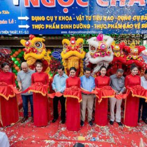 mua lan khai truong tron goi Ngoc Chau 3