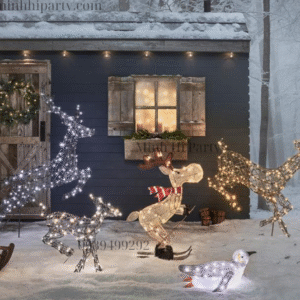 Mẫu trang trí Noel ngoài trời với tuần lộc đèn led