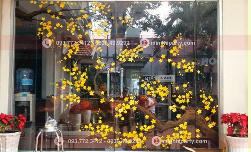 trang tri tet 1 27 e1756204619467 Dán kính trang trí tết