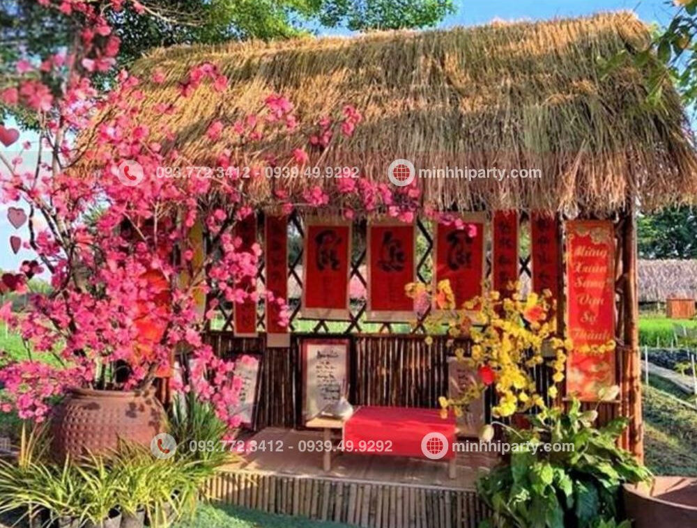 trang tri tet 2025 2 3 2 e1756060223941 Cho thuê hoa đào giả tại HCM