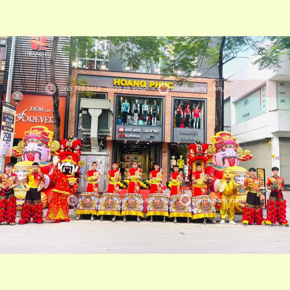mua lan khai truong 2 8