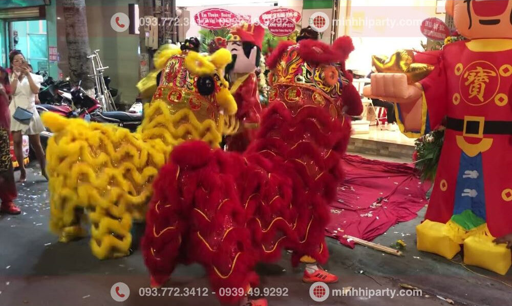 Múa lân khai trương cho spa