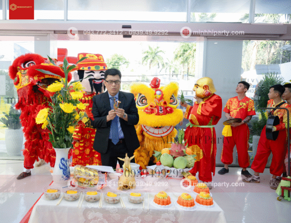 Múa lân khai trương trọn gói cho VINFAST