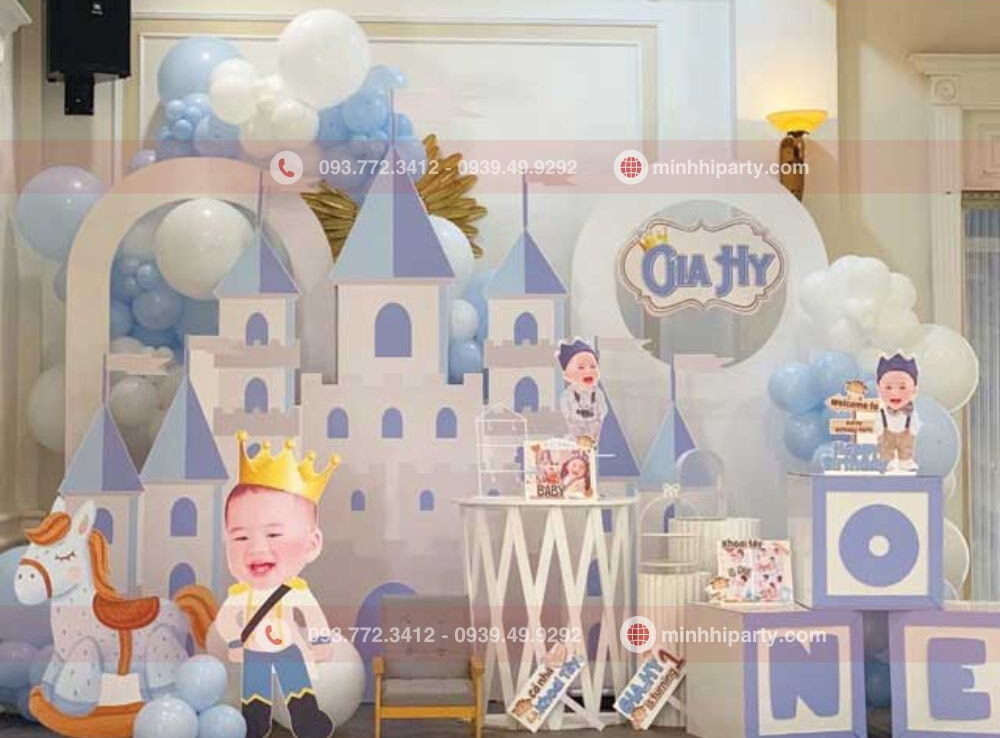 trang tri thoi noi 1 10 1 e1753077425478 Trang trí thôi nôi bé trai Gia Hy với chủ đề hoàng tử nhỏ cùng lâu đài hoành tráng
