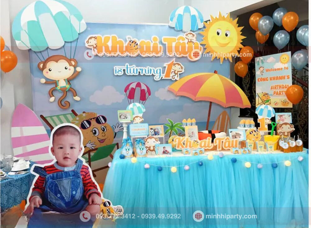 trang tri thoi noi 2 7 1 e1754365386427 Trang trí bàn thôi nôi bé trai Khoai Tây tuổi Khỉ (thân) đáng yêu