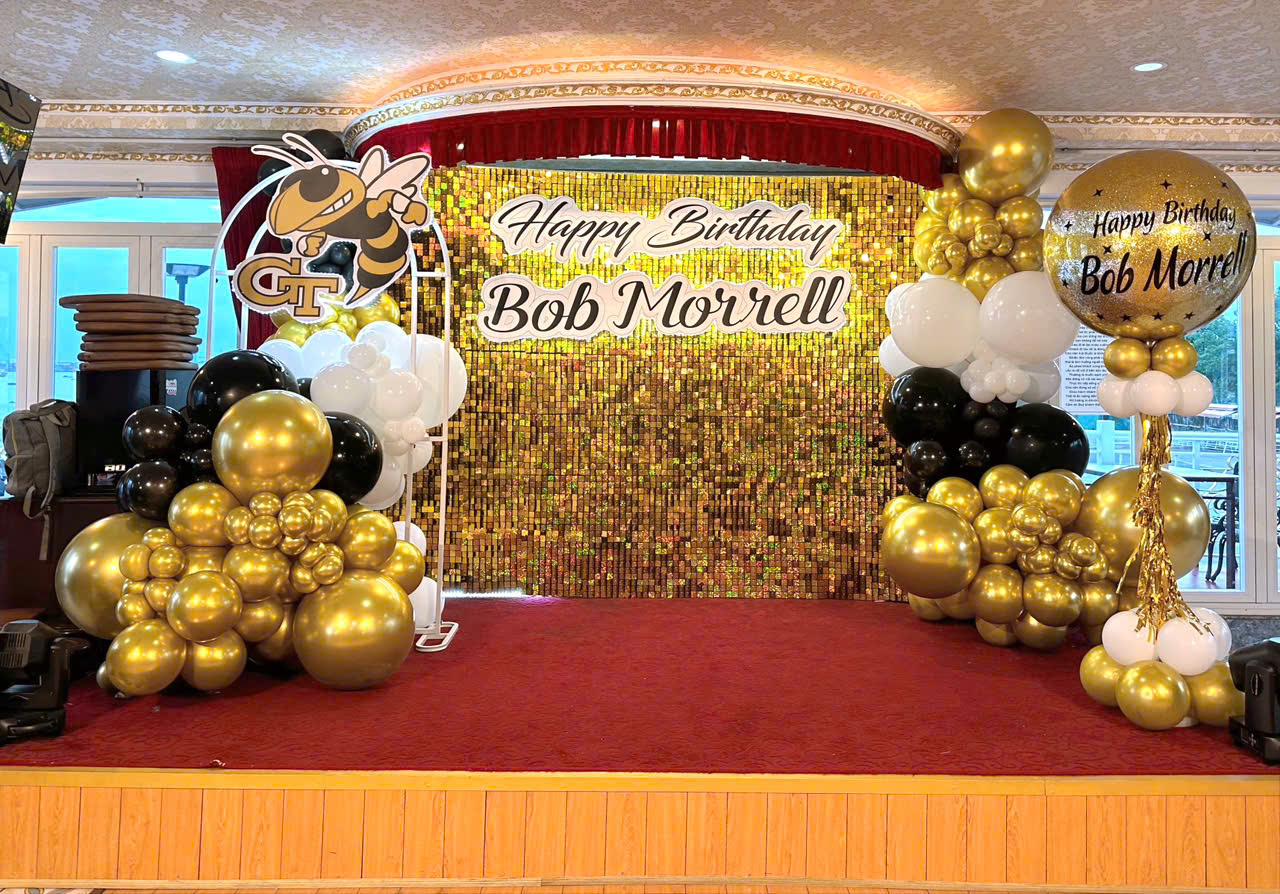 trang tri tiec sinh nhat bob morrell 2 1 Trang trí tiệc sinh nhật Bob Morrell với backdrop Sequin lấp lánh