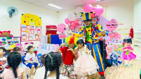 Tổ chức sinh nhật trọn gói tại nhà cho bé