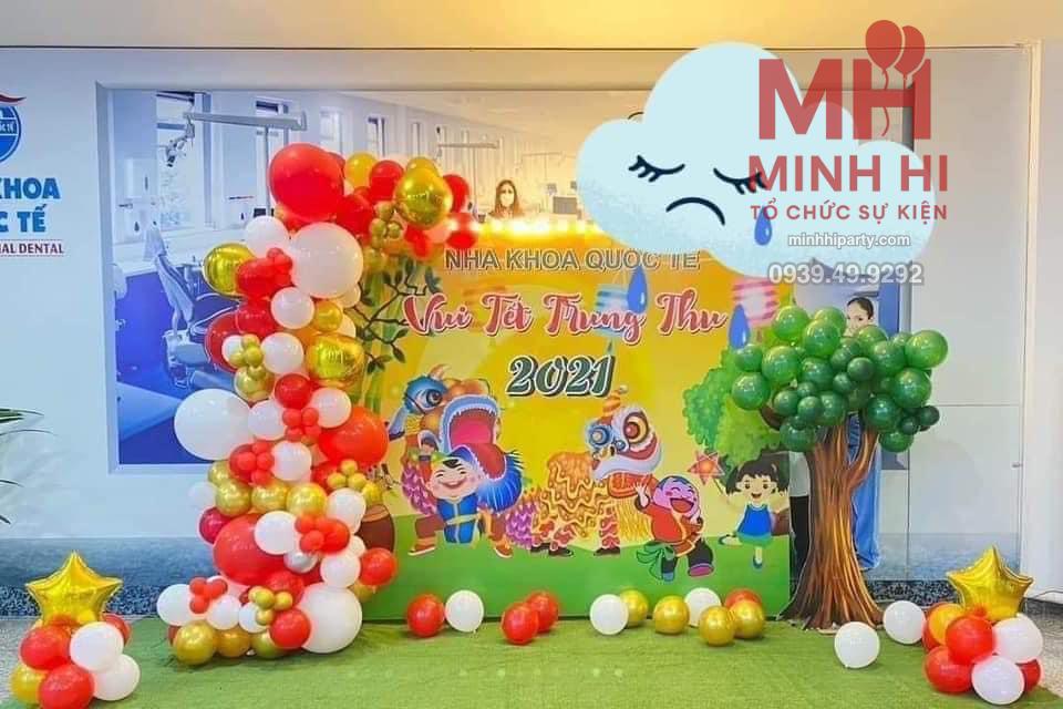trang tri su kien trung thu nha khoa quoc te Trang trí sự kiện trung thu tại nha khoa với backdrop trang trí bong bóng thực hiện bởi Minh Hi Party