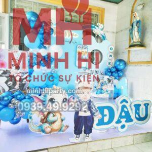 Thôi nôi bé rồng Thiện Nhân được Minh Hi Party trang trí với tone màu xanh