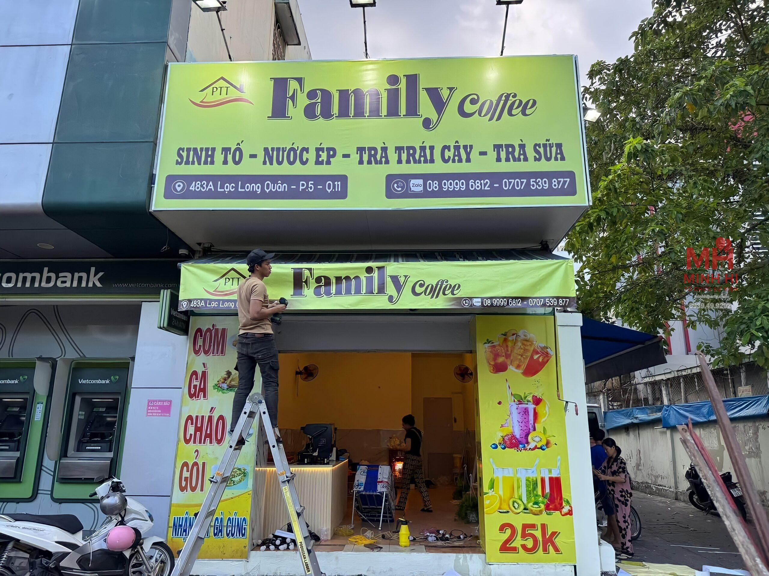 IMG 2558.remini enhanced scaled Thi công bảng hiệu quán nước sinh tố Family