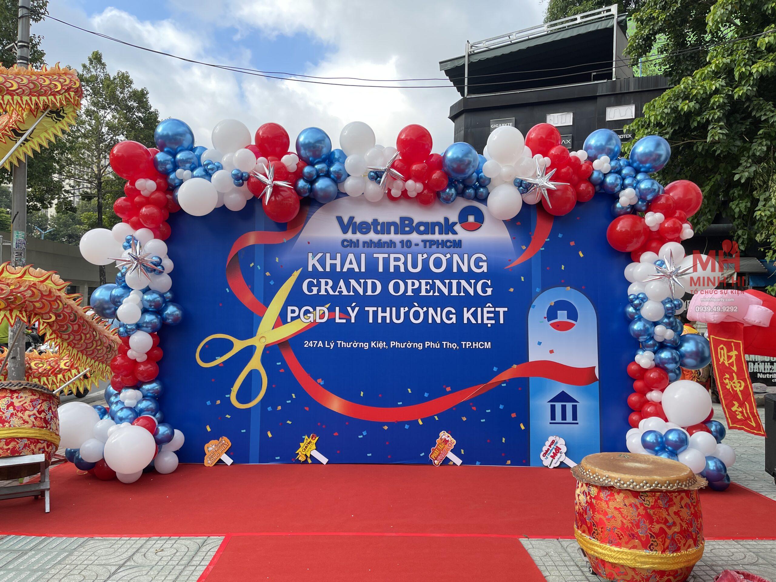 IMG 2736 scaled Backdrop trang trí khai trương cho ngân hàng Vietinbank