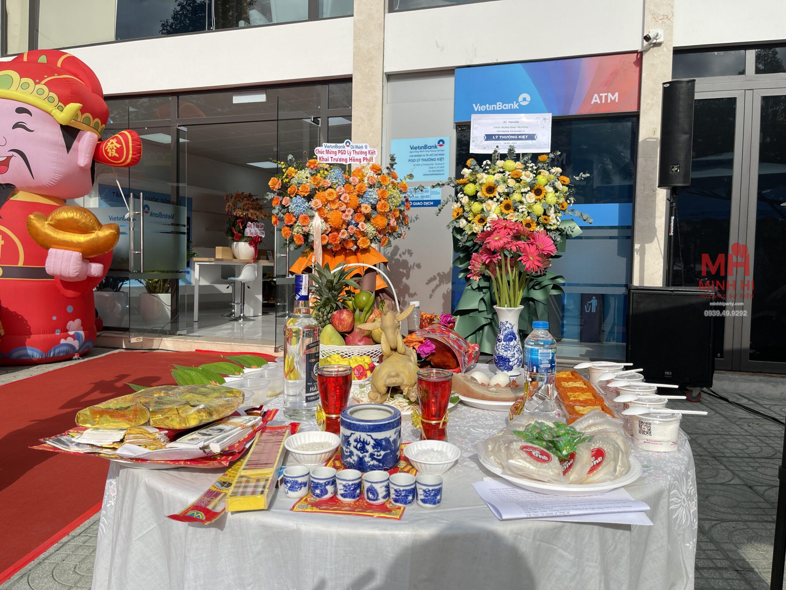 Mâm cúng khai trương ngân hàng Vietinbank