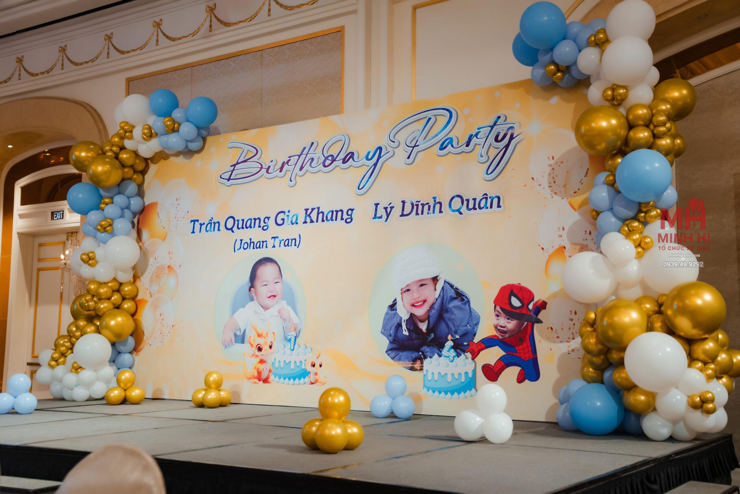 NHD08041 scaled Backdrop sân khấu thôi nôi bé trai tuổi rồng kết hợp Spider man