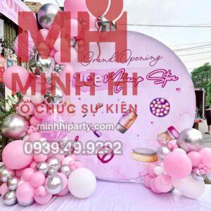 Trang Trí Khai Trương Cửa Hàng Mỹ Phẩm – Ấn Tượng, Tươi Tắn Và Thu Hút