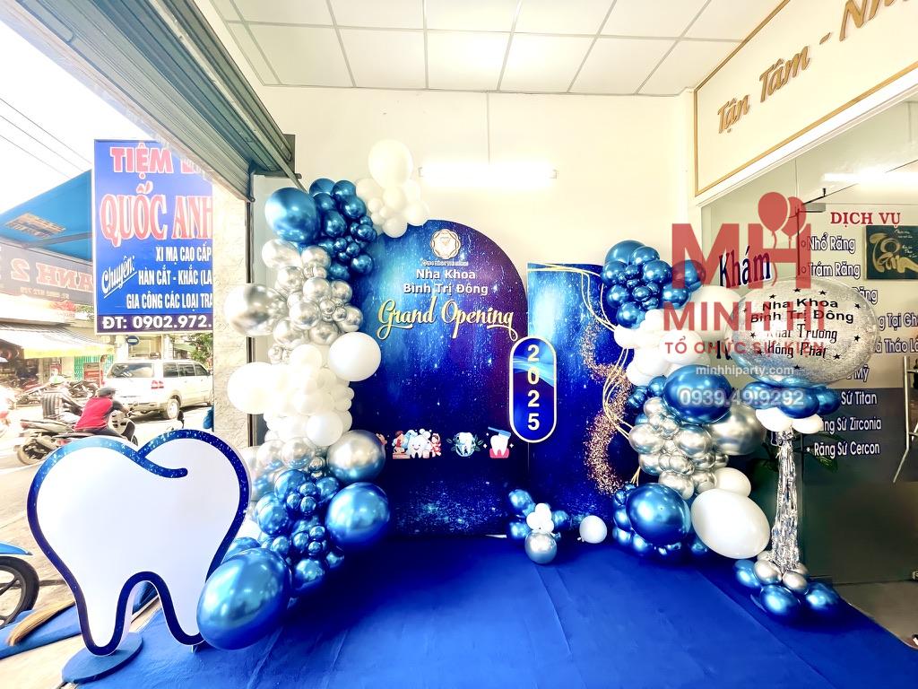 Trang tri su kien khai truong 49 Trang trí khai trương phòng khám nha khoa Bình Trị Đông