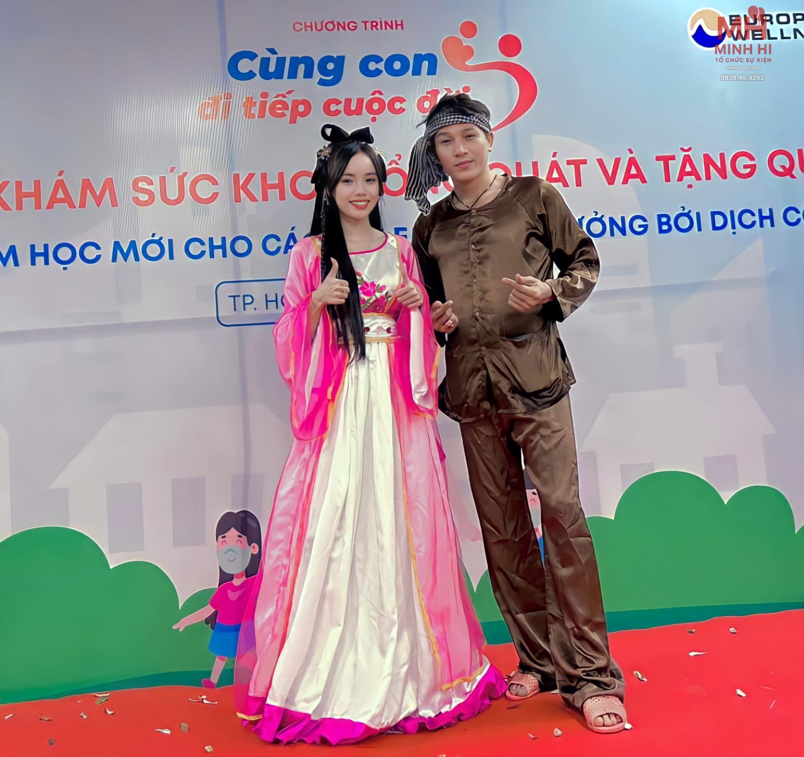 chu cuoi chi hang.remini enhanced scaled Hình ảnh chú cuôi chị hằng cung cấp bởi Minh Hi Party