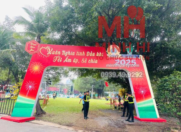 Mẫu cổng chào trang trí tết ngoài trời