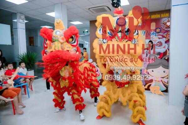 Gói 2 lân biểu diễn tại sự kiện trung thu