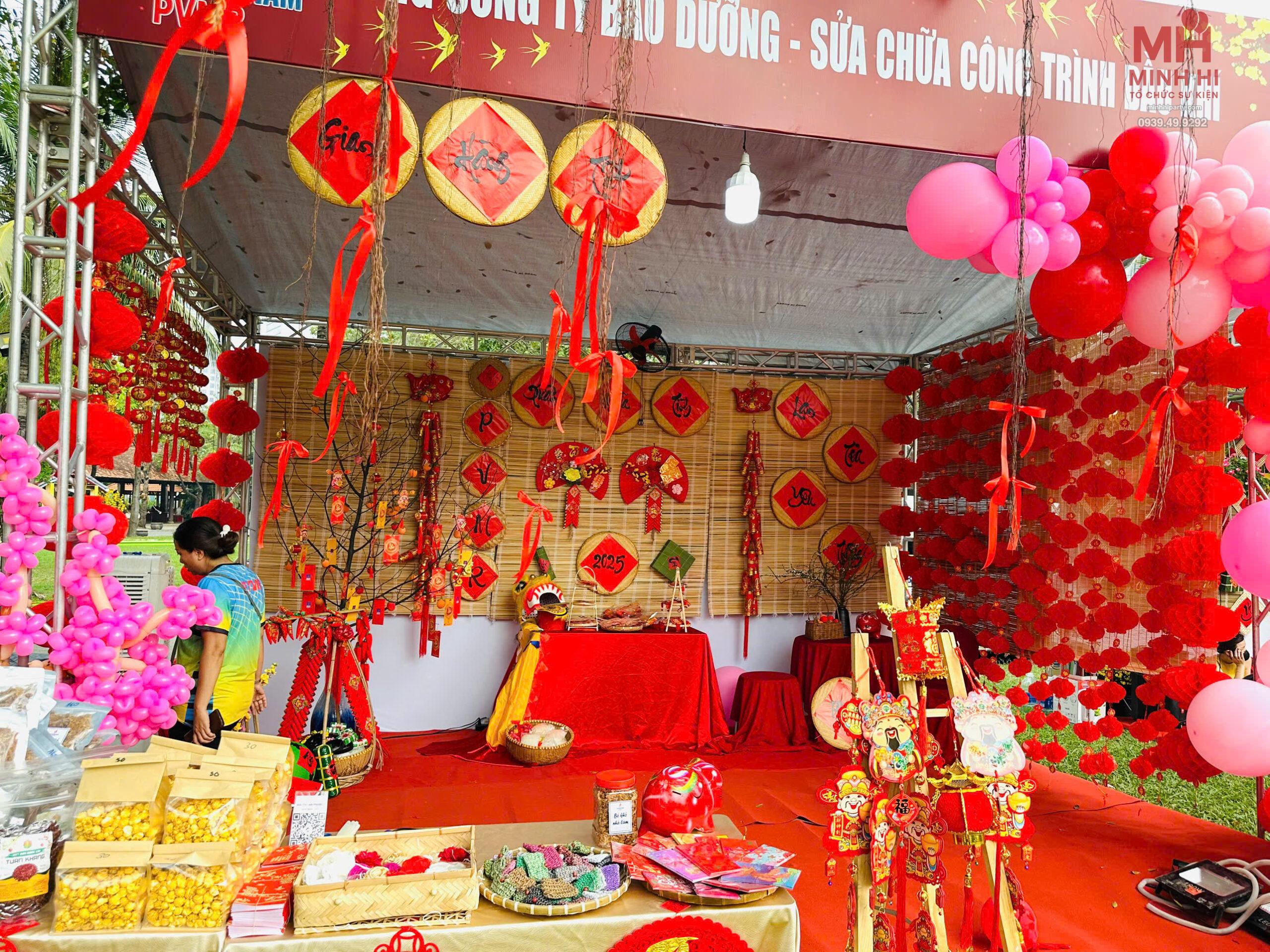 Tái hiện lại không gian chợ xuân ngày tết cùng Minh Hi Party