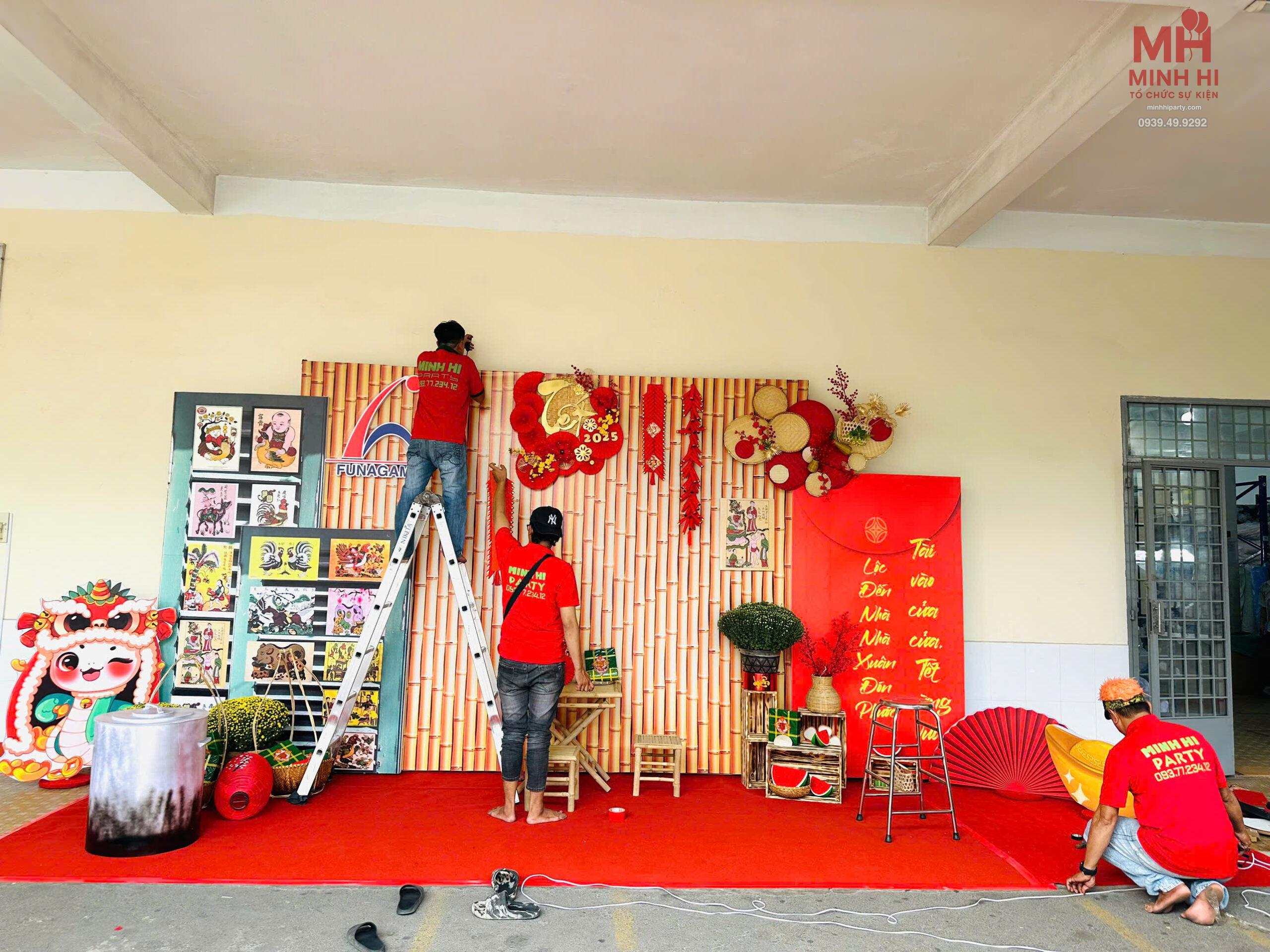 Minh Hi Party thi côg trang trí tết tại văn phòng công ty