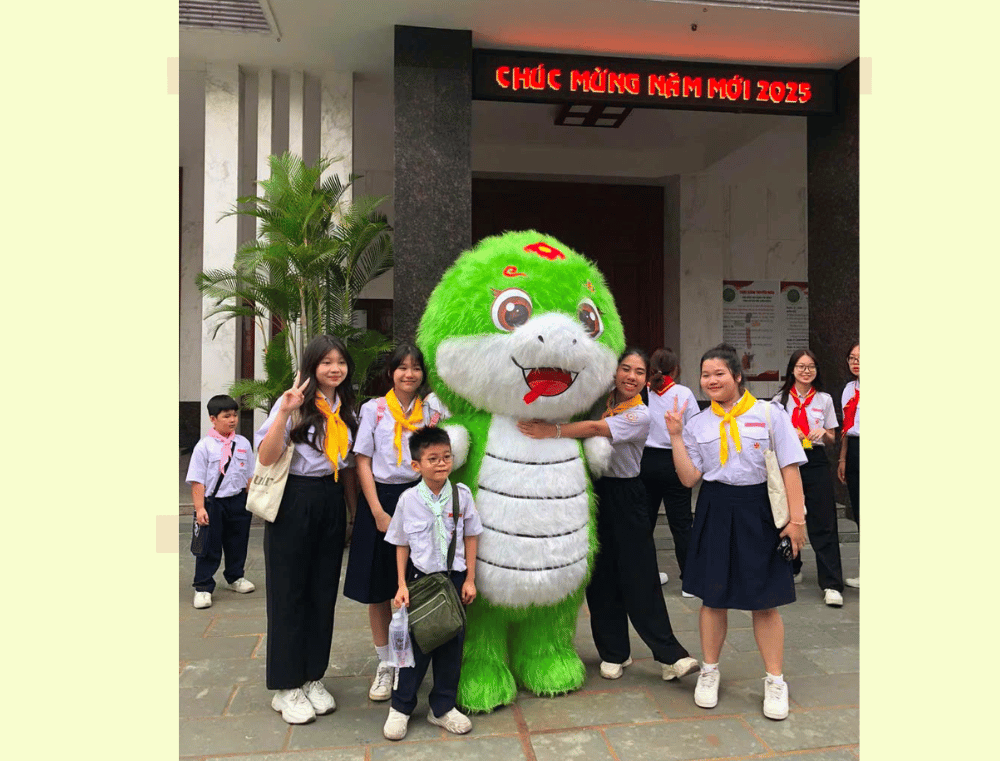 Cho thuê mascot khai giảng với các nhân vật các em yêu thích