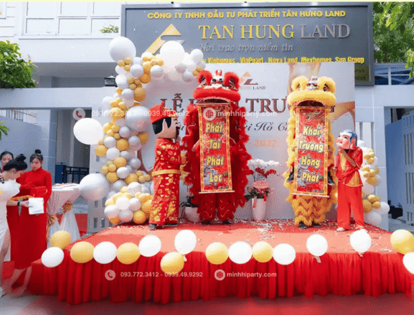 Múa lân khai trương cho Tân Hưng Land