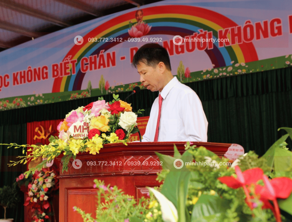 Trang tri khai giang 1 Dịch vụ trang trí lễ khai giảng năm học 2025-2026 trọn gói tại Minh Hi Party gồm nhiều hạng mục