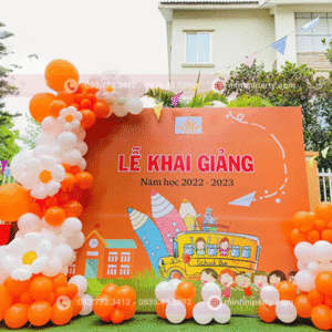 Trang trí Background khai giảng với mẫu trang thiết kế riêng và tone màu nổi bật