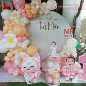 Backdrop thôi nôi bé gái dễ thương, trang trí nhẹ nhàng và tinh tế