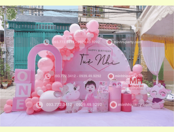 Mẫu phông sinh nhật bé gái 2025 phong cách công chúa pastel dễ thương