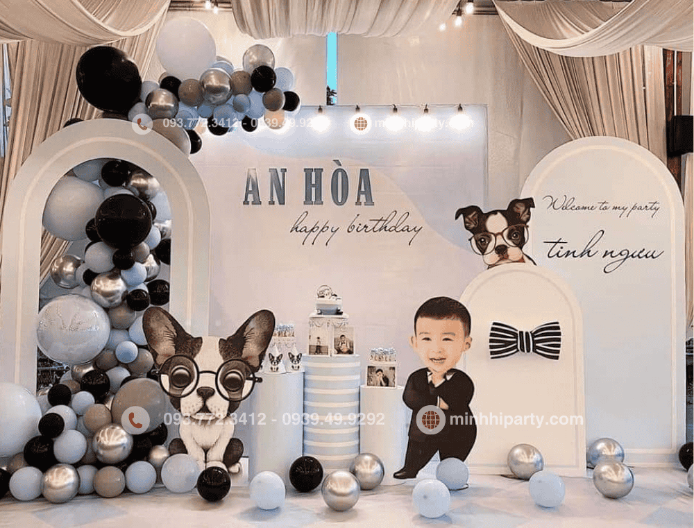 Mẫu trang trí sinh nhật cho bé tại nhà tone màu trắng đen