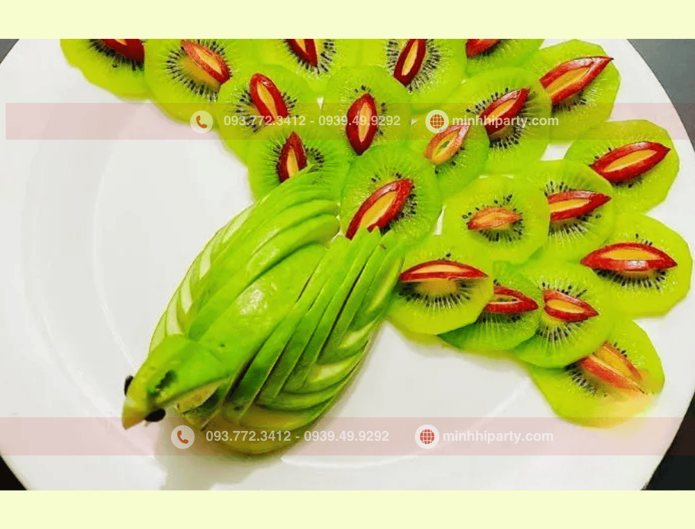 trang trí trái cây bàn tiệc với tạo hình đẹp mắt và sang trọng