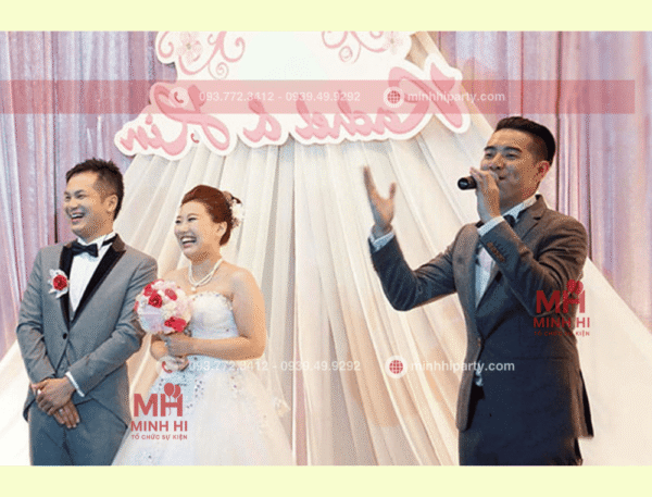 Cho thuê MC nam cho đám cưới vui vẻ hài hước và chuyên nghiệp
