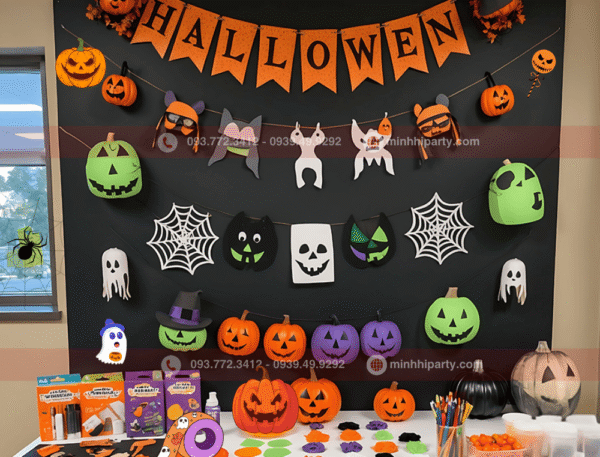 Thiết kế trang trí halloween với không gian nhỏ đơn giản