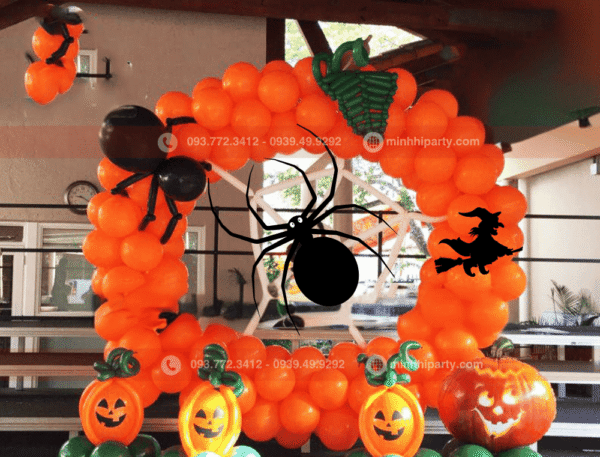 Trang trí halloween mầm non với hình ảnh bong bóng thiết kế theo chủ đề