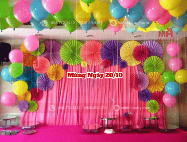 Mẫu trang trí 20/10 cho lớp học với thiết kế truyền thống nét đẹp đơn giản