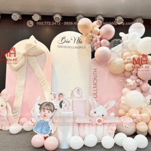 Trang trí backdrop sinh nhật bé gái chủ đề thỏ trắng