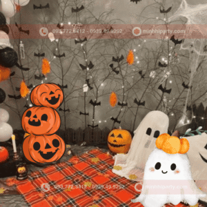 Trang trí halloween cho lớp học với tiểu cảnh nhỏ