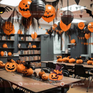Decor halloween cho lớp học với lồng đèn