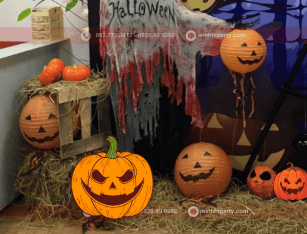 Trang trí tiểu cảnh Halloween với quả bí ngô