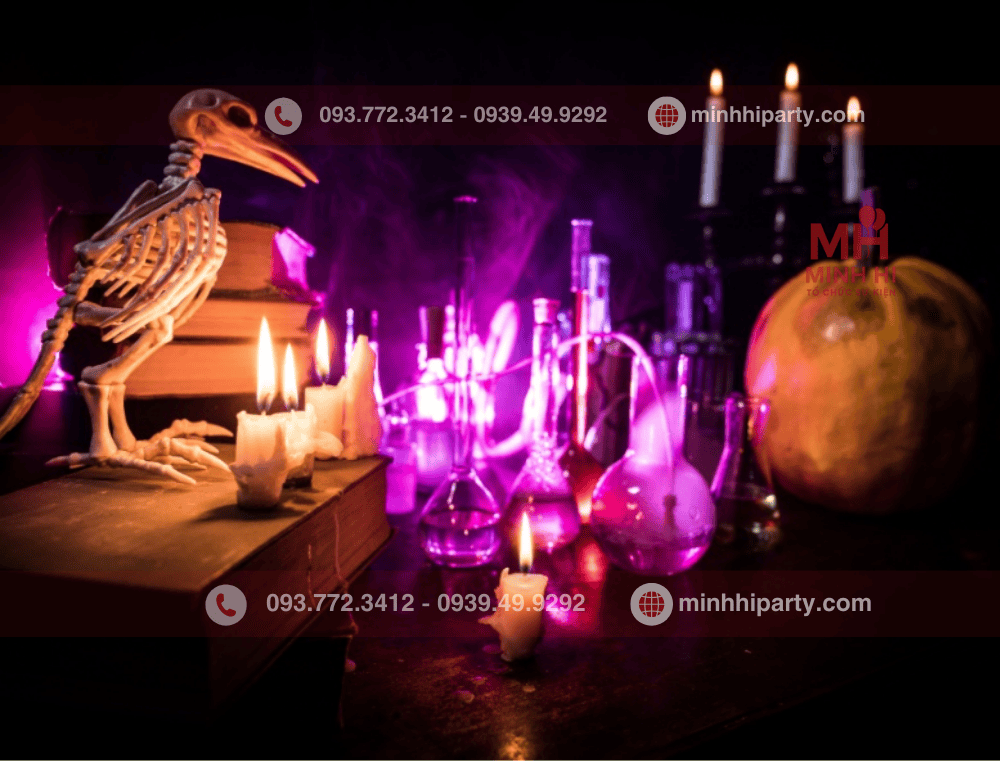 ý tưởng trang trí halloween với đèn led tím