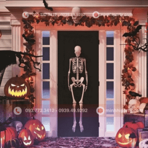 trang trí tiểu cảnh nhà ma Halloween với không gian tại nhà