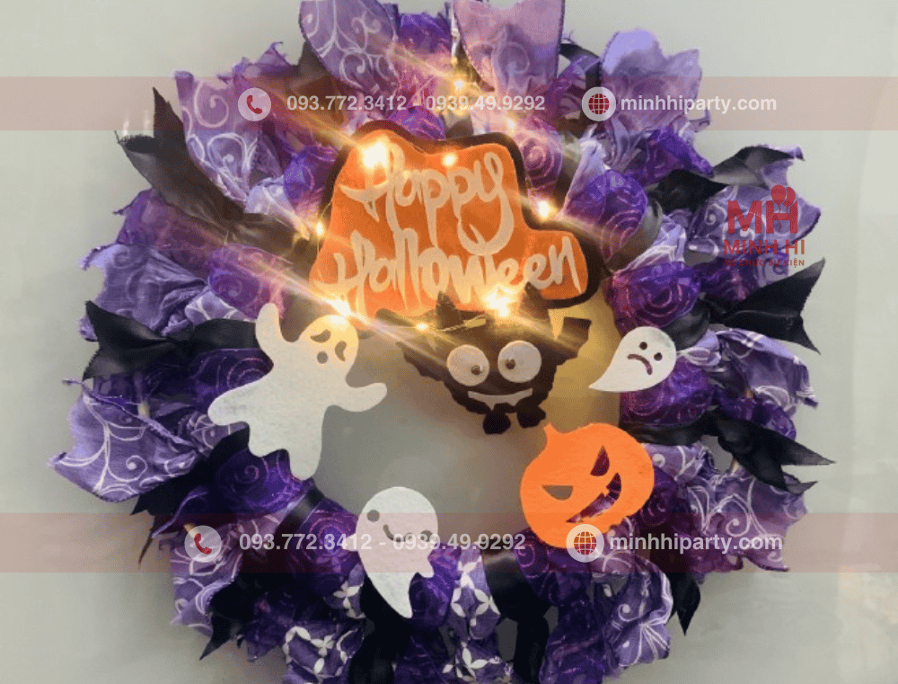 vòng hoa treo cửa trang trí halloween