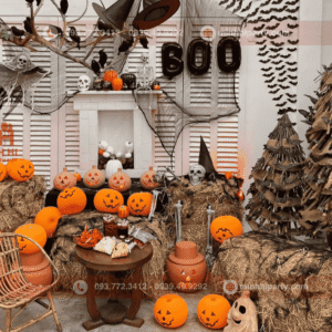 Decor trang trí chủ đề halloween cho quán cafee