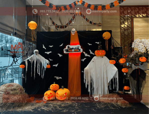 Thiết kế trang trí tiểu cảnh halloween mang phong cách cổ điển