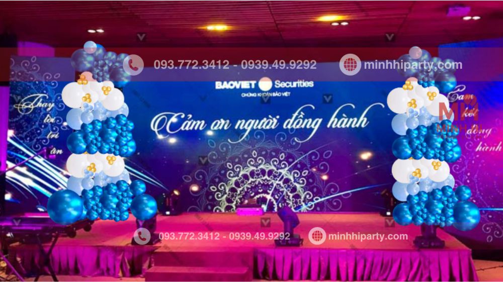 trang tri bong bong cho man hinh led san khau 4 Trang trí màn hình LED cho sân khấu tiệc tất niên